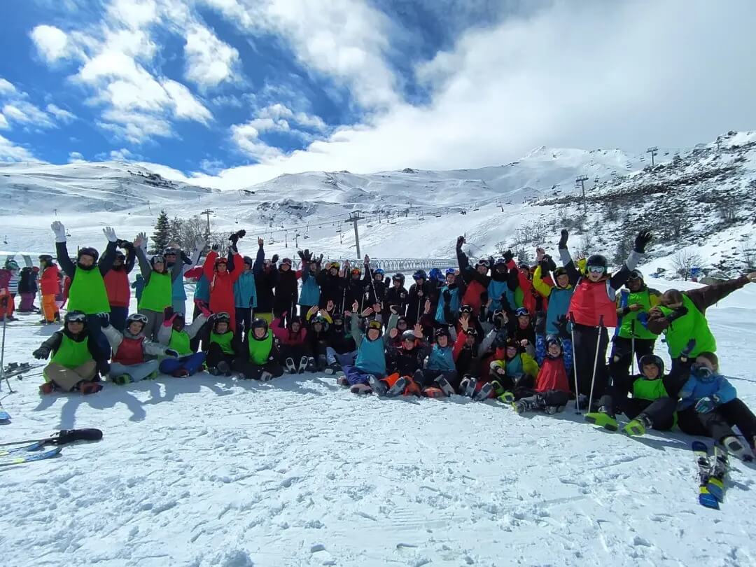 50 collégiens prennent de la hauteur lors d’une semaine de ski à Piau Engaly.